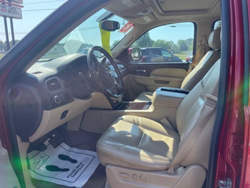 Used 2013 GMC Yukon Denali AWD/4WD image 9