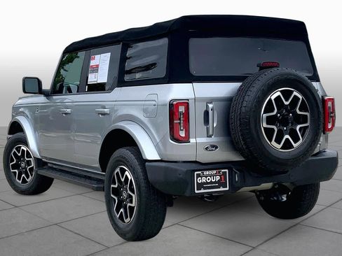 Used 2023 Ford Bronco Outer Banks AWD/4WD image 12