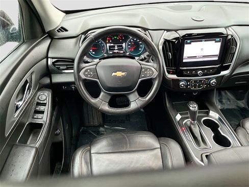 Used 2018 Chevrolet Traverse LT image 22