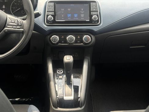 Used 2025 Nissan Versa SV FWD image 23