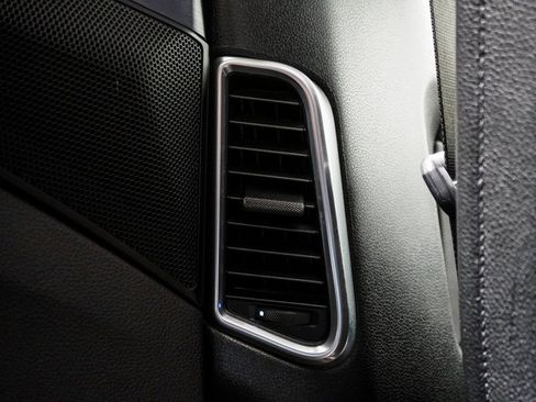 Used 2022 Porsche Panamera 4 Platinum Edition image 24