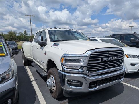 Used 2024 RAM 3500 Laramie w/ Towing Technology Group AWD/4WD image 3