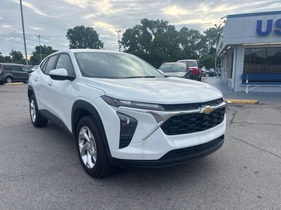 Used 2026 Chevrolet Trax LS w/ LS Convenience Package