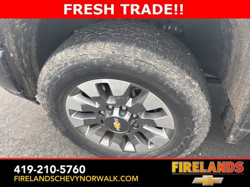 Used 2024 Chevrolet Silverado 2500 Custom w/ Custom Value Package image 8