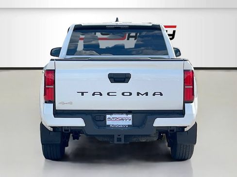 Used 2025 Toyota Tacoma SR5 AWD/4WD image 6
