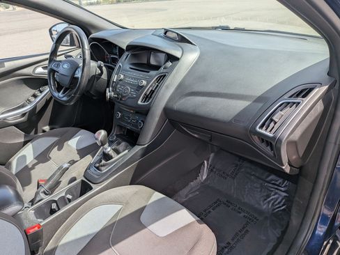 Used 2017 Ford Focus ST FWD image 31