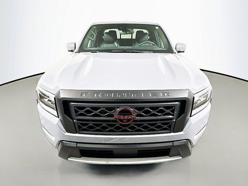 Certified 2022 Nissan Frontier PRO-4X w/ Pro-4X Premium Package AWD/4WD image 2