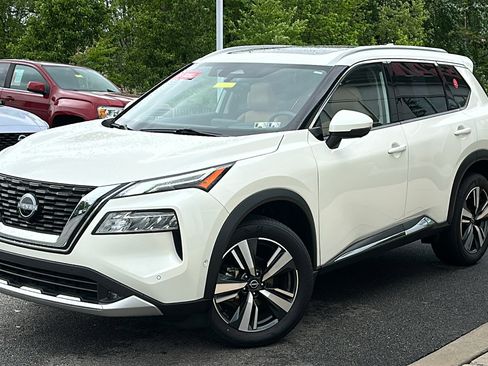 Used 2022 Nissan Rogue Platinum w/ Head-Up Display Package image 1