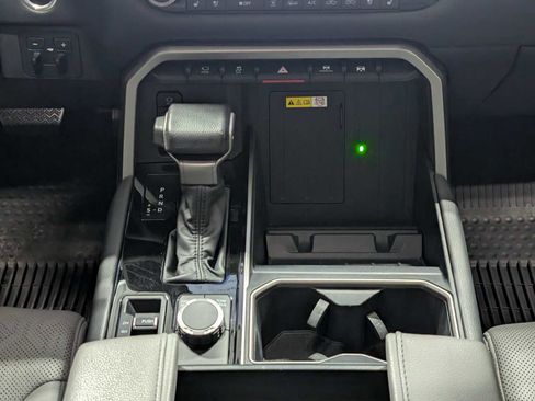 Used 2023 Toyota Tundra Limited image 18