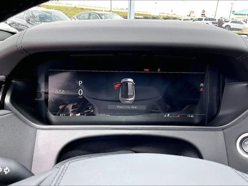 Used 2026 Land Rover Range Rover Velar Dynamic SE AWD/4WD image 19