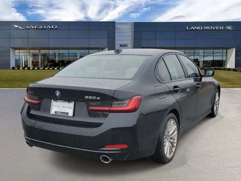 Used 2023 BMW 330e xDrive w/ Premium Package image 3