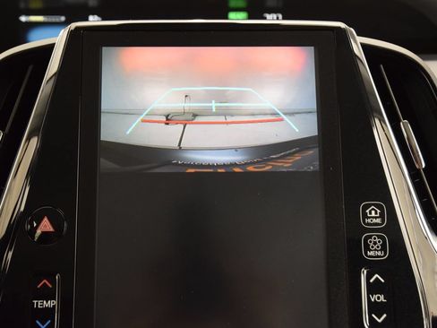 Used 2020 Toyota Prius Prime XLE FWD image 31