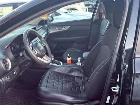 Used 2022 Kia Forte LXS image 3