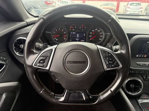 Used 2020 Chevrolet Camaro LT RWD image 11