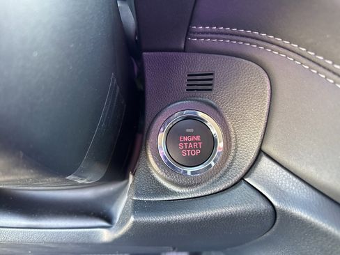 Certified 2025 Subaru Outback Premium image 30