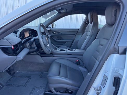 Used 2020 Porsche Taycan 4S image 17