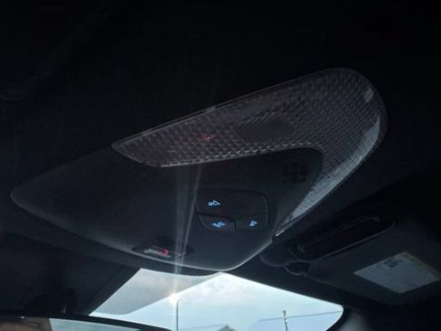 Used 2020 Toyota C-HR XLE FWD image 18