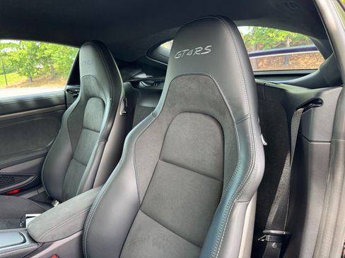 Used 2025 Porsche 718 Cayman GT4 RS RWD image 37