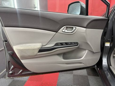 Used 2012 Honda Civic LX image 7