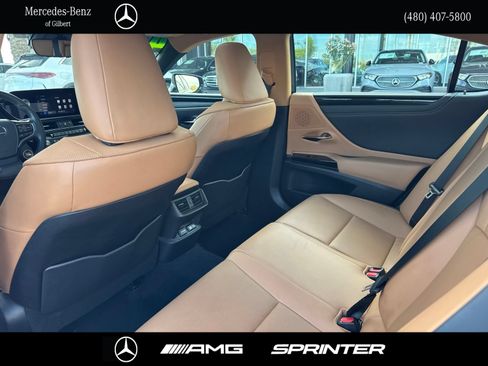 Used 2024 Lexus ES 350 FWD image 15