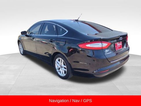 Used 2016 Ford Fusion SE w/ Equipment Group 202A image 4