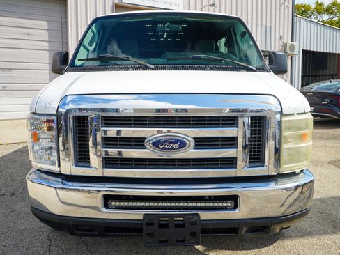 Used 2011 Ford E-350 and Econoline 350 XLT image 10