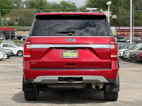 Used 2020 Ford Expedition XLT w/ Equipment Group 202A AWD/4WD image 4