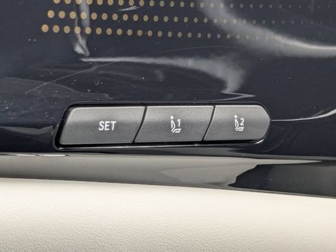 Certified 2025 Kia Carnival SX Prestige FWD image 42