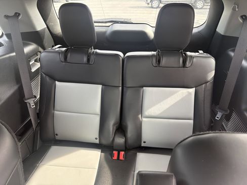 Used 2022 Ford Explorer XLT w/ Equipment Group 202A image 14
