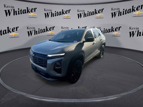 Used 2025 Chevrolet Equinox LT w/ Midnight Edition image 4