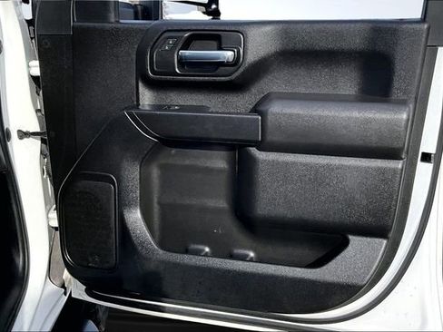 Used 2022 Chevrolet Silverado 2500 Custom w/ Custom Convenience Package image 27