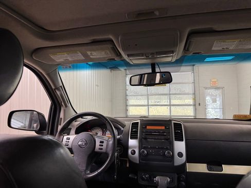 Used 2012 Nissan Frontier PRO-4X w/ Pro-4x Luxury Pkg image 19