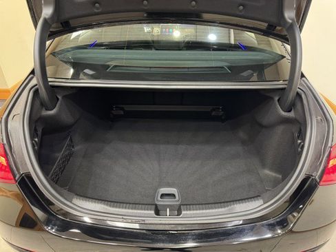 Used 2025 Mercedes-Benz C 300 4MATIC Sedan image 23