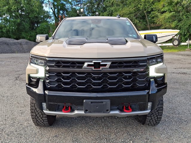 Used 2022 Chevrolet Silverado 1500 ZR2 AWD/4WD image 2