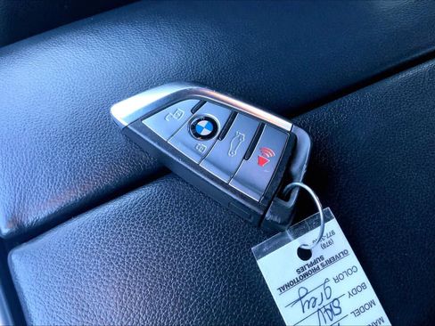 Used 2022 BMW X6 xDrive40i w/ Climate Comfort Package image 15