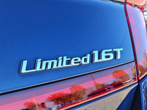 Used 2022 Hyundai Sonata Limited w/ Winter Weather Package image 35