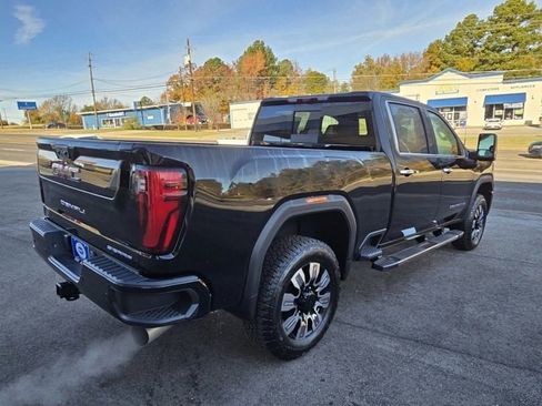 New 2025 GMC Sierra 2500 Denali w/ Denali Reserve Package image 5