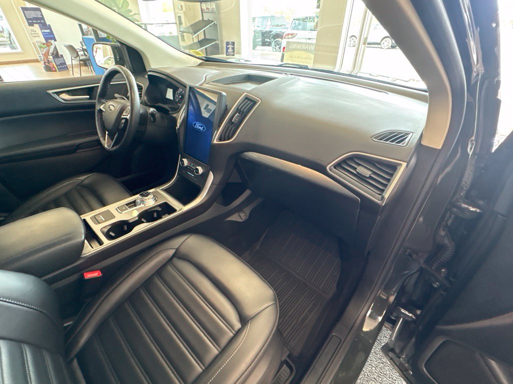 Used 2024 Ford Edge SEL w/ Convenience Package AWD/4WD image 32
