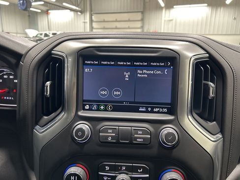 Used 2022 Chevrolet Silverado 1500 RST w/ Safety Package image 17