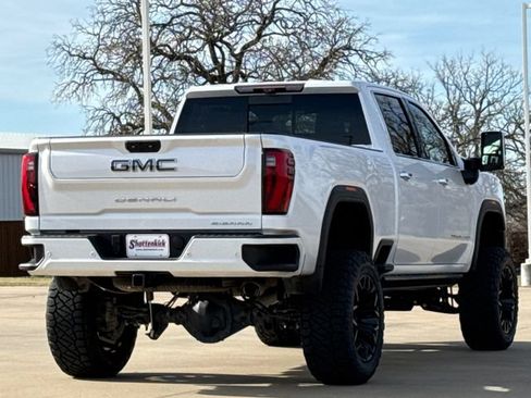 Used 2024 GMC Sierra 2500 Denali Ultimate AWD/4WD image 9