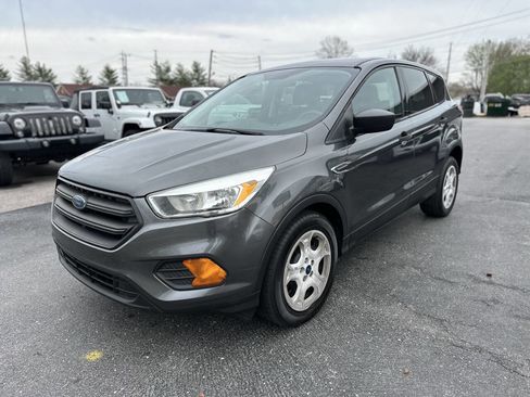 Used 2017 Ford Escape S image 3