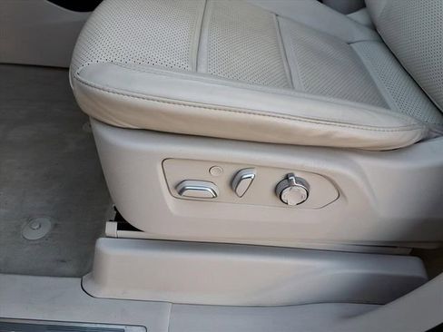 Used 2025 Cadillac Escalade Sport Platinum AWD/4WD image 13