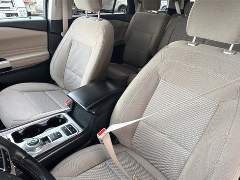 Certified 2023 Ford Explorer XLT image 22