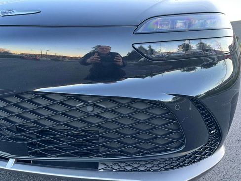 Used 2023 Genesis GV60 Advanced w/ Security Package image 16