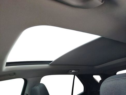 Used 2019 Chevrolet Equinox LT w/ Sun & Navigation Package image 23