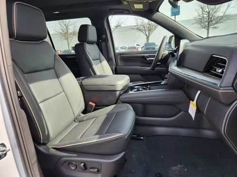 New 2026 Chevrolet Suburban Premier w/ Sun And Tow Package image 19