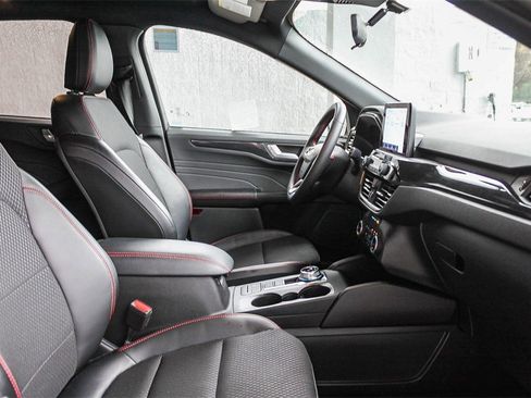 Used 2025 Ford Escape ST-Line w/ Equipment Group 301A image 21