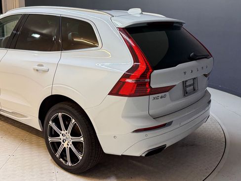 Used 2018 Volvo XC60 T5 Inscription w/ Convenience Package image 23