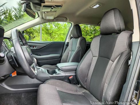 Used 2024 Subaru Outback Premium AWD/4WD image 8