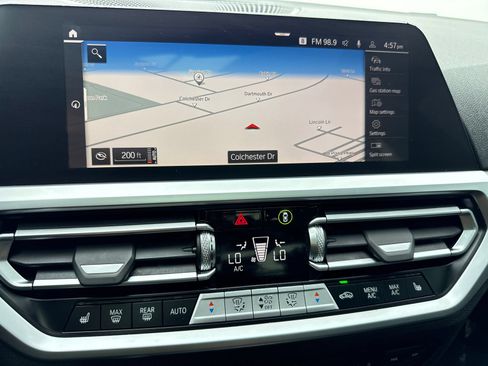 Used 2020 BMW 330i Sedan w/ Convenience Package RWD image 27